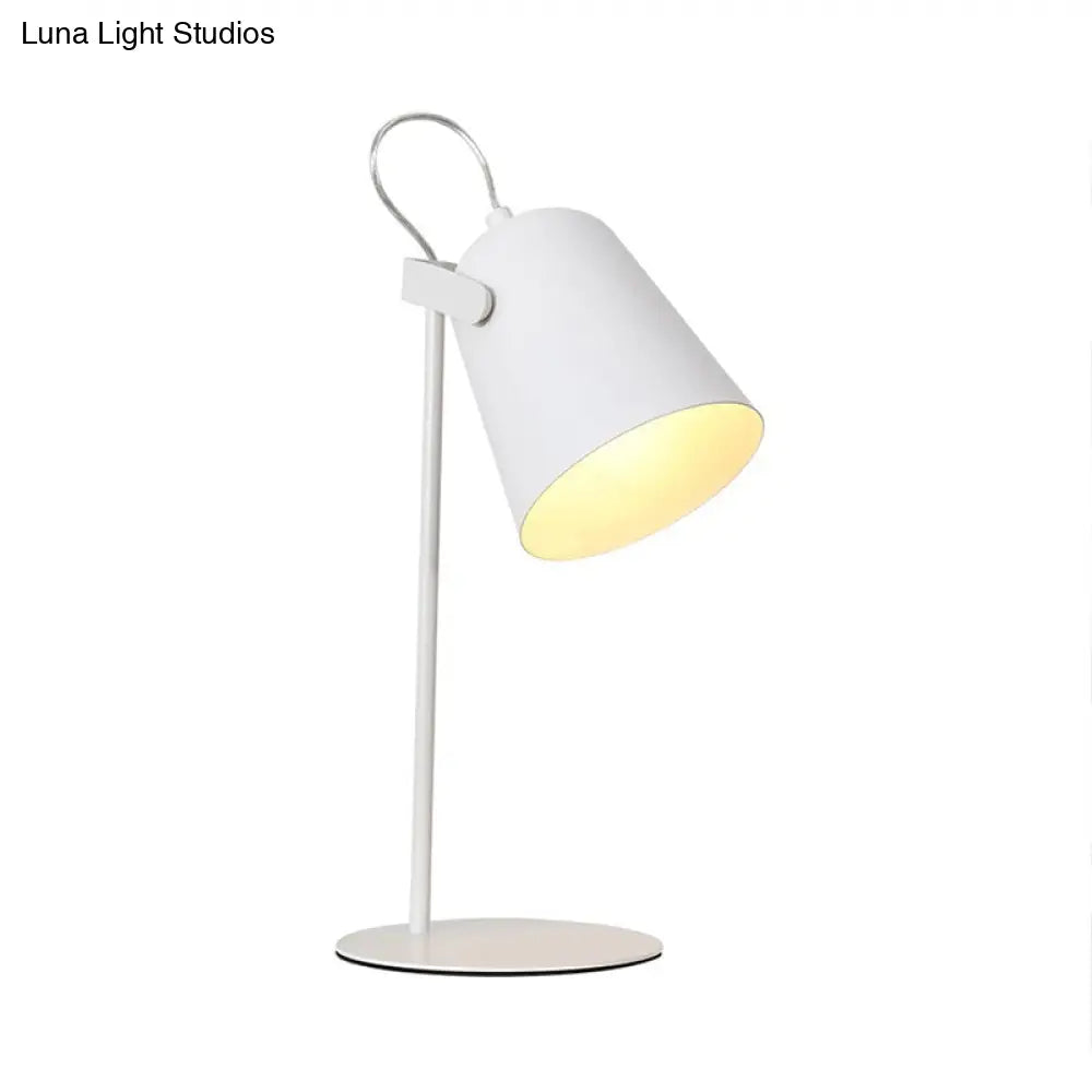 Lámpara de escritorio metálica ajustable estilo macaron, pantalla rectangular, 1 luz, negra/gris – Perfecta para dormitorio o escritorio de pie