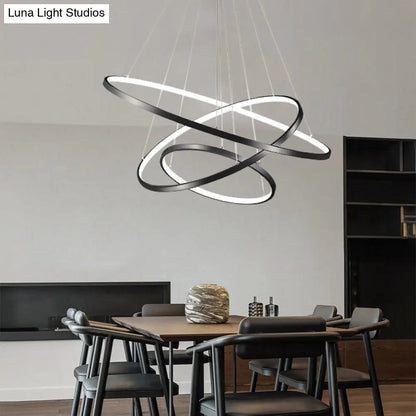 Lámpara colgante LED con anillo ajustable: elegante candelabro negro para comedor