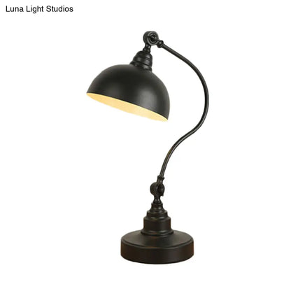Lámpara de mesa vintage ajustable: Cúpula metálica, negra con brazo flexible - Ideal para estudio, 1 bombilla