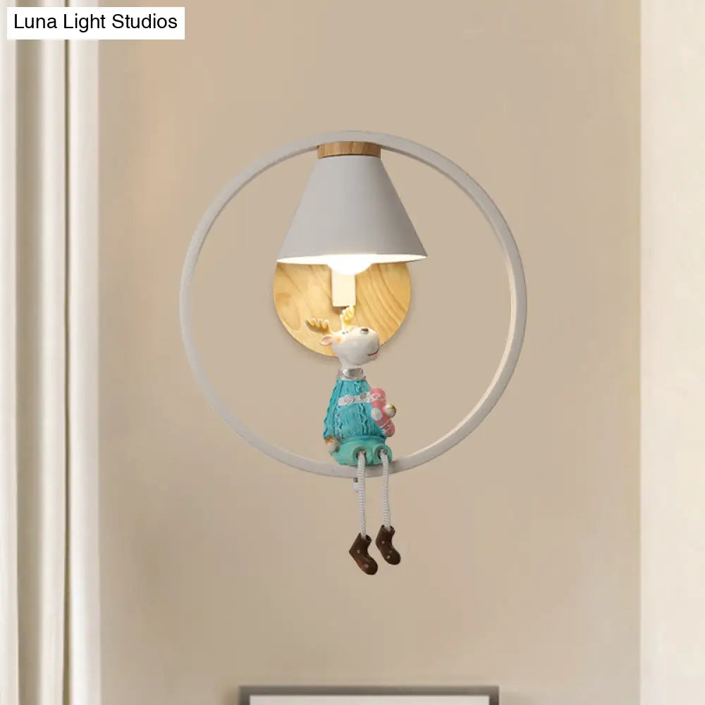 Adorable lámpara de pared con forma de ciervo/ángel: Lámpara de pared de metal con 1 luz, color rosa/azul, con pantalla de tela.

 Mejora de la sugerencia de título para una mejor optimización SEO.