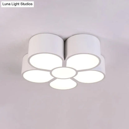 ديكوربايتس™ مصباح سقف LED لغرفة نوم الفتيات مع مصباح معلق على شكل رسوم متحركة وغطاء أكريليك على شكل زهرة