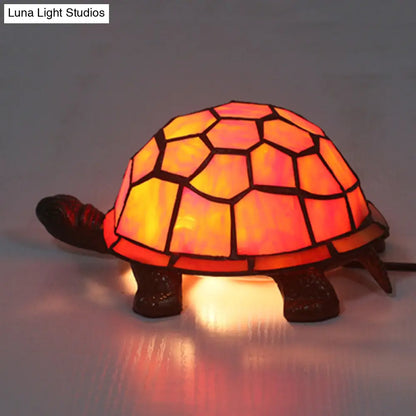 Adorable lámpara de mesa con forma de tortuga: luz nocturna barroca de vitral para la habitación de los niños