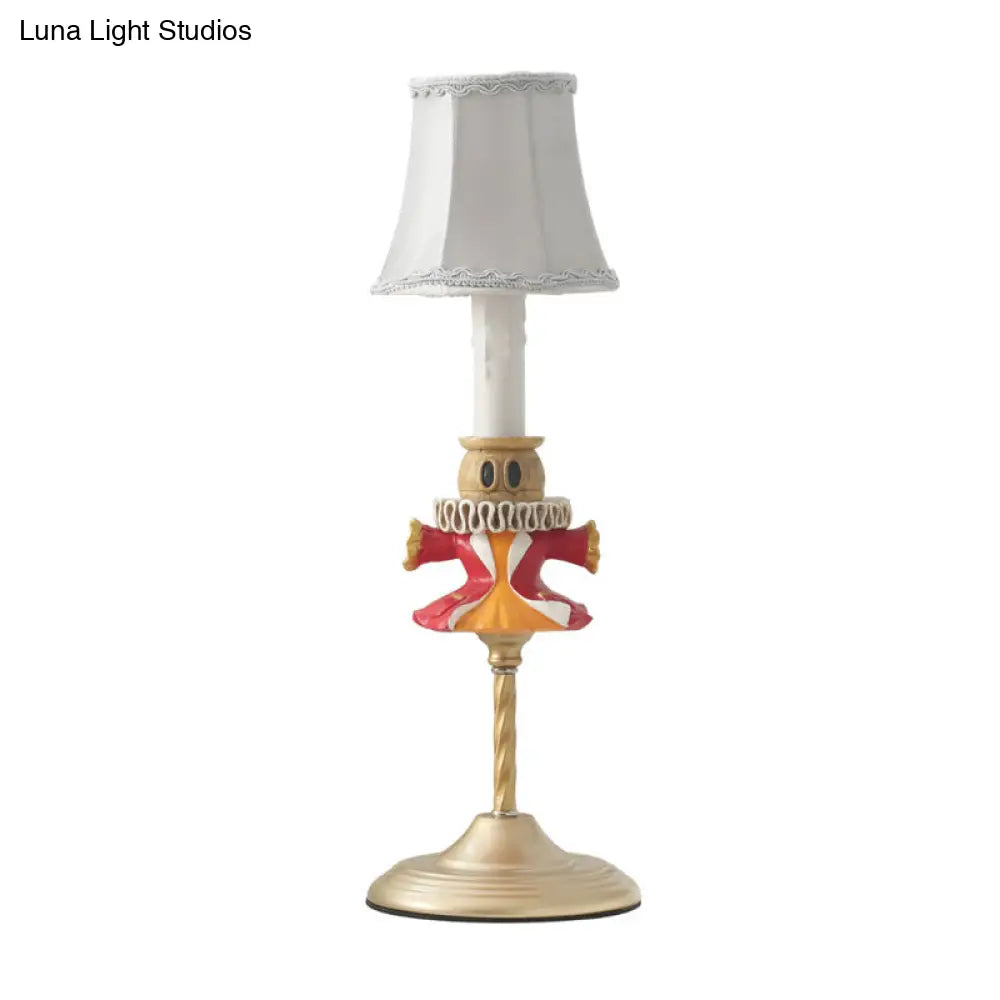 Lámpara de lectura de noche Allison - Gold 1 Head, moderna, dorada, con base para ropa y pantalla cilíndrica.