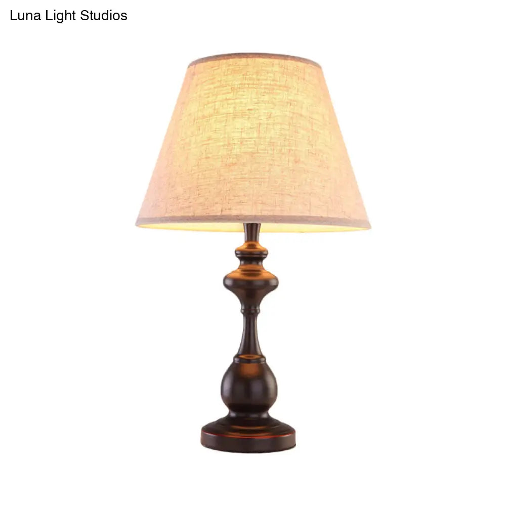 Alsciaukat - Lámpara de mesa de estilo rústico