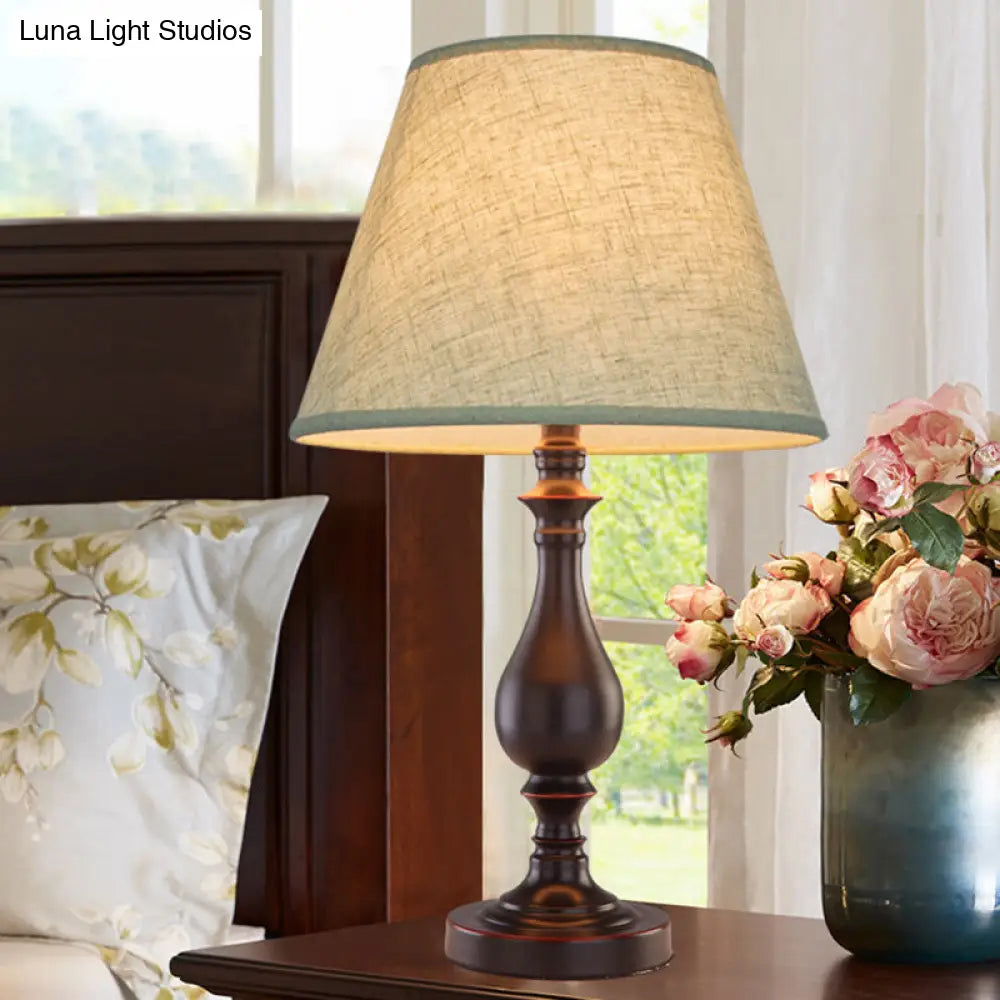 Alsciaukat - Lámpara de mesa de estilo rústico