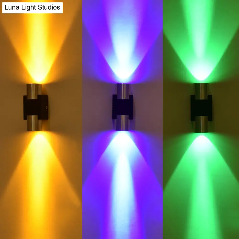 وحدة إضاءة حائط ديسكو بار LED من ديكوربايتس™ مصنوعة من الألومنيوم - صغيرة الحجم، ارتفاع 3 بوصات/4.5 بوصة | فضية | إضاءة زرقاء/صفراء/أرجوانية زاهية