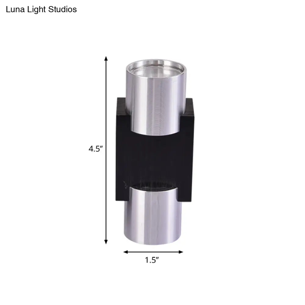 وحدة إضاءة حائط ديسكو بار LED من ديكوربايتس™ مصنوعة من الألومنيوم - صغيرة الحجم، ارتفاع 3 بوصات/4.5 بوصة | فضية | إضاءة زرقاء/صفراء/أرجوانية زاهية
