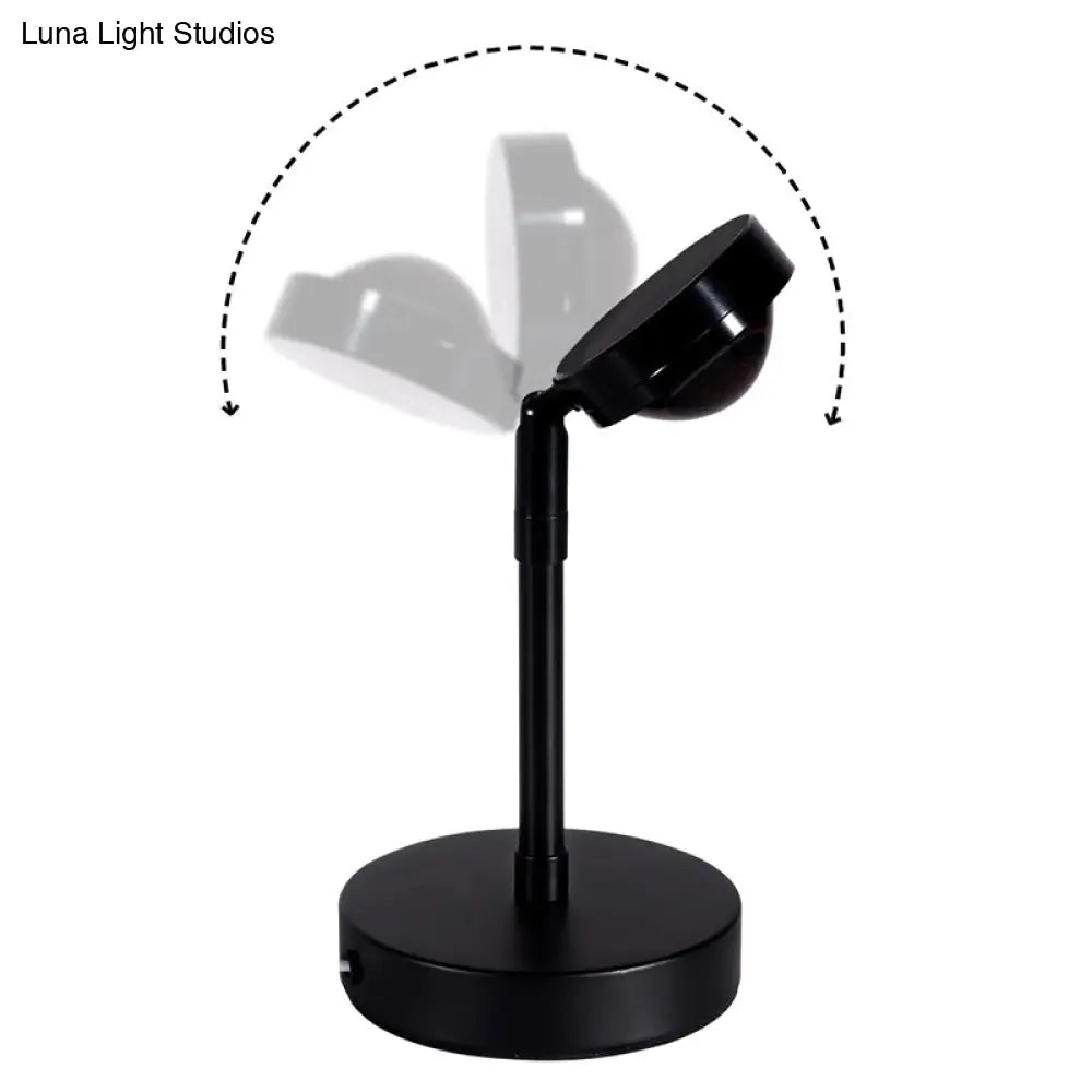 Lámpara de mesa USB de aluminio - Foco LED Sunset Glow en negro para iluminación contemporánea de dormitorios
