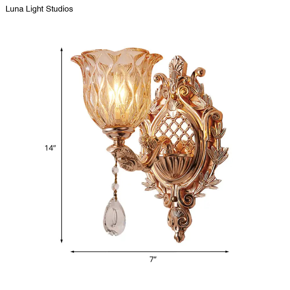 Aplique de pared floral de cristal ámbar - Aplique tradicional de una sola bombilla en dorado