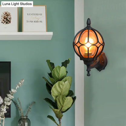 Aplique de pared industrial de cristal ámbar - Lámpara de salón tipo globo en negro/dorado/bronce, disponible en 3 tamaños.