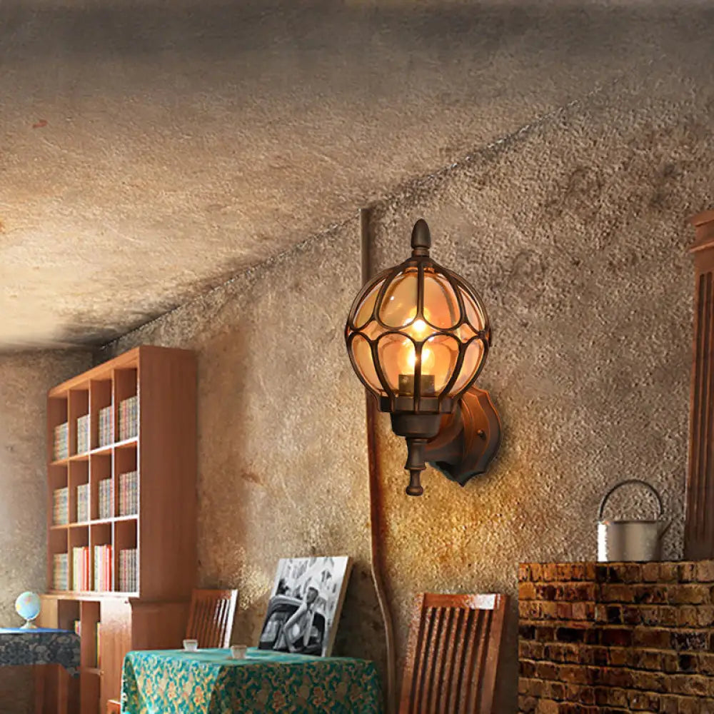 Aplique de pared industrial de cristal ámbar - Lámpara de salón tipo globo en negro/dorado/bronce, disponible en 3 tamaños.