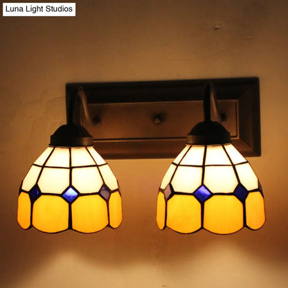 Aplique de pared barroco de cristal ámbar con diseño de rejilla, dos cabezales, color negro.