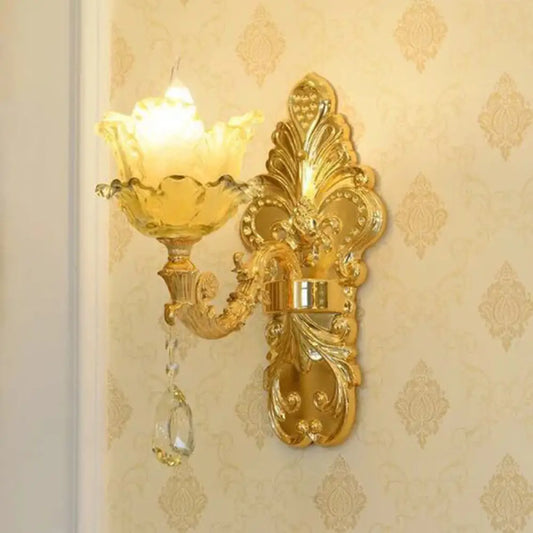 Lámpara colgante modernista de cristal texturizado ámbar - Lámpara de techo Petal para salón en dorado