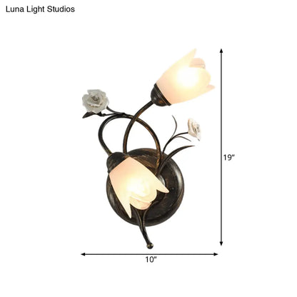 Aplique de pared American Garden Flower con acabado en bronce, pantalla de cristal esmerilado, 2 luces, izquierda/derecha
