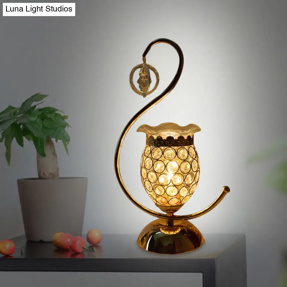 Anna - Lámpara de mesa moderna con forma de cubo/flor, estilo modernista, con incrustaciones de cristal, una cabeza, color dorado, con brazo curvo.