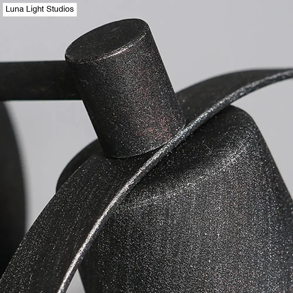 Aplique de pared antiguo de metal negro con pantalla cilíndrica/en forma de trompeta - Lámpara de pared rústica retro, 1 luz