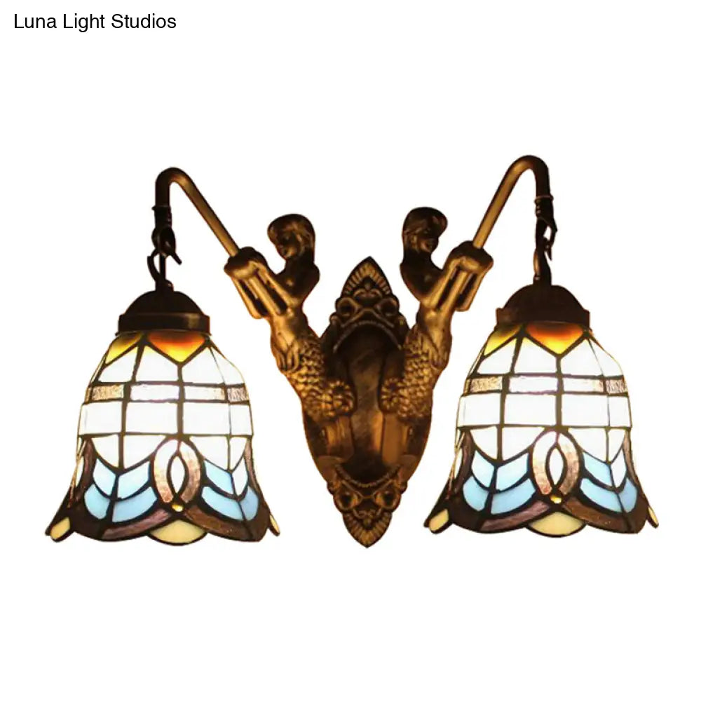 Aplique de pared barroco antiguo de latón con pantalla de campana y lámpara de pared de vitral con forma de sirena - Decoración elegante para recibidor