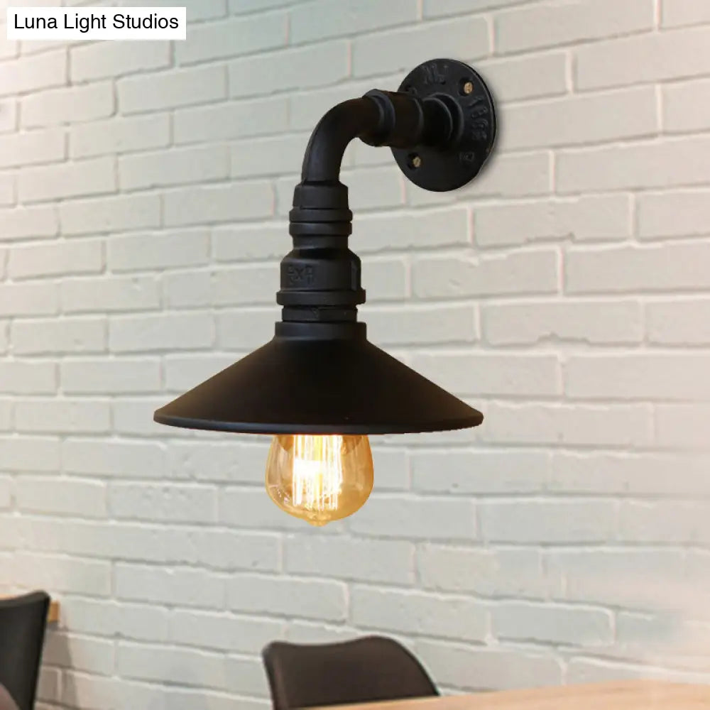 Aplique de pared cónico de latón antiguo/negro con diseño steampunk y tubo curvo