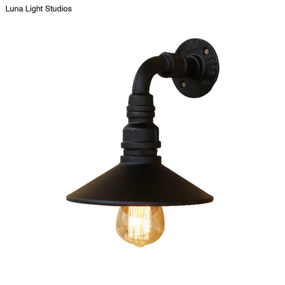 Aplique de pared cónico de latón antiguo/negro con diseño steampunk y tubo curvo