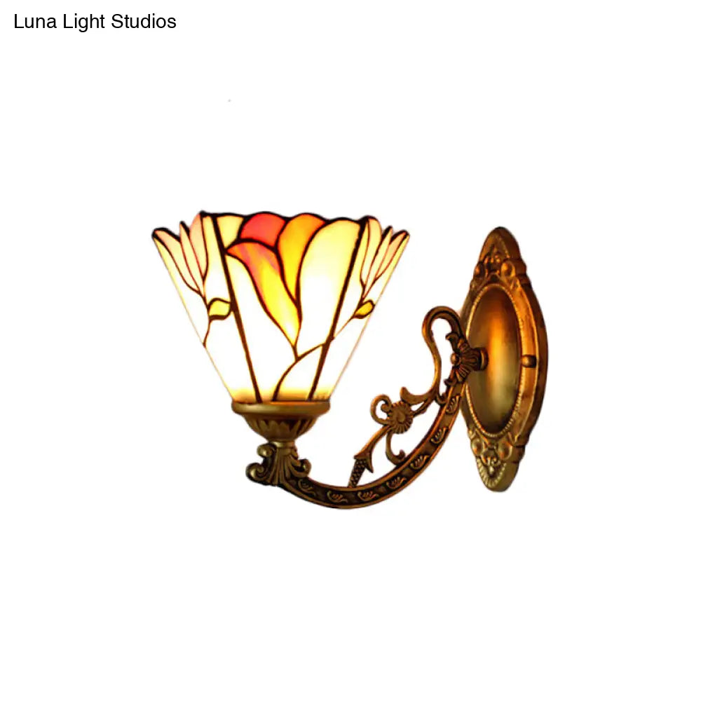Aplique de pared floral antiguo de latón para dormitorio - Lodge Tiffany de 1 luz