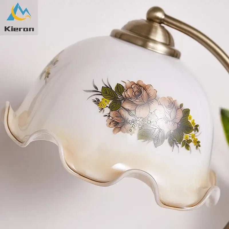 Antique brass glass flower led desk lamp with cream-colored floral glass flower lampshade and gold trim for bedroom table light