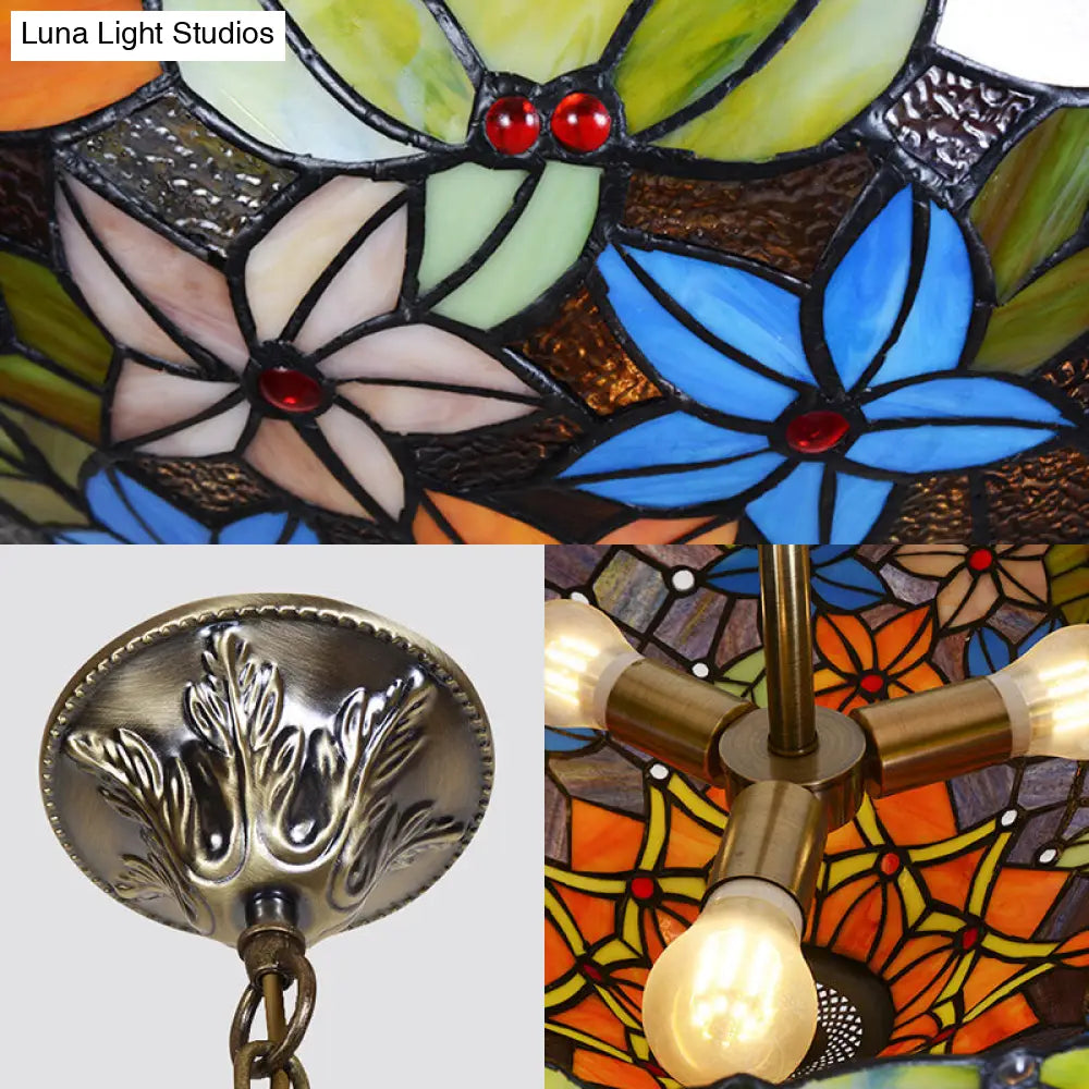 Lámpara de techo Tiffany Lodge antigua de latón con vidrieras y aplique floral colgante - 3 bombillas