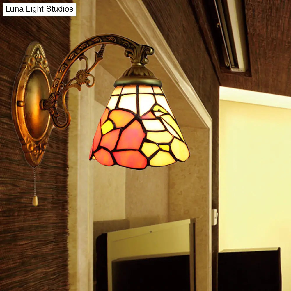 Aplique de pared rústico Tiffany antiguo de latón con vidrieras y diseño floral - Decoración para comedor