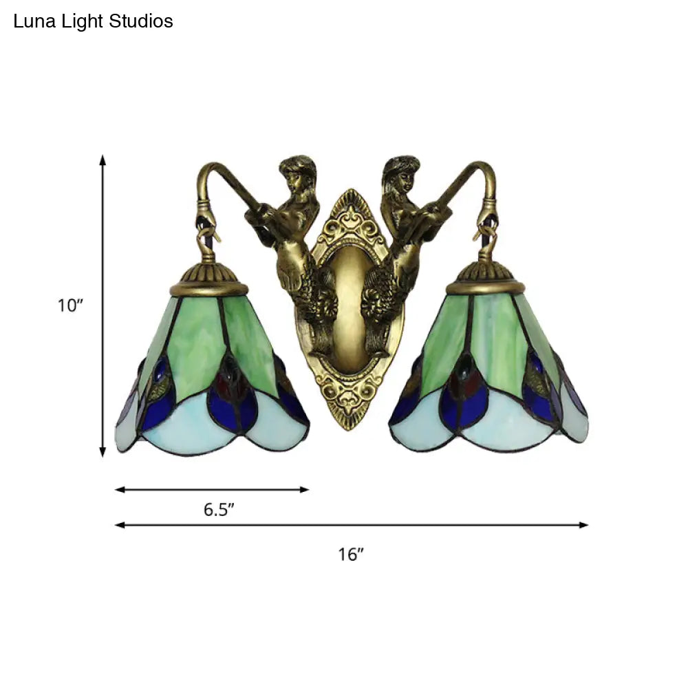 Aplique Tiffany antiguo de latón con pantalla de cristal verde en forma de flor - Iluminación de pared de doble cabezal