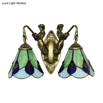 Aplique Tiffany antiguo de latón con pantalla de cristal verde en forma de flor - Iluminación de pared de doble cabezal