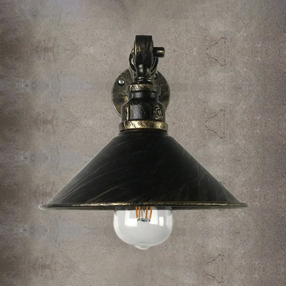 Aplique de pared antiguo de latón, estilo vintage, ideal para restaurantes. Pantalla cónica de metal, para una bombilla.