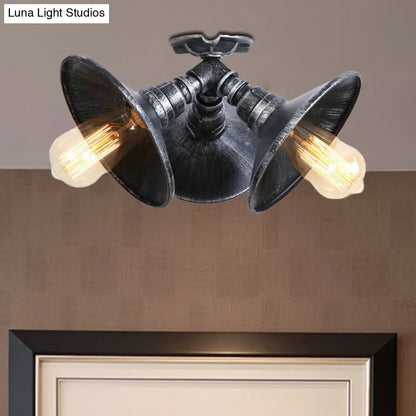 Lámpara de techo DecorBites™ en bronce antiguo/plata envejecida con elegante acabado de hierro forjado - 3 cabezales, montaje semiempotrado para vestíbulo