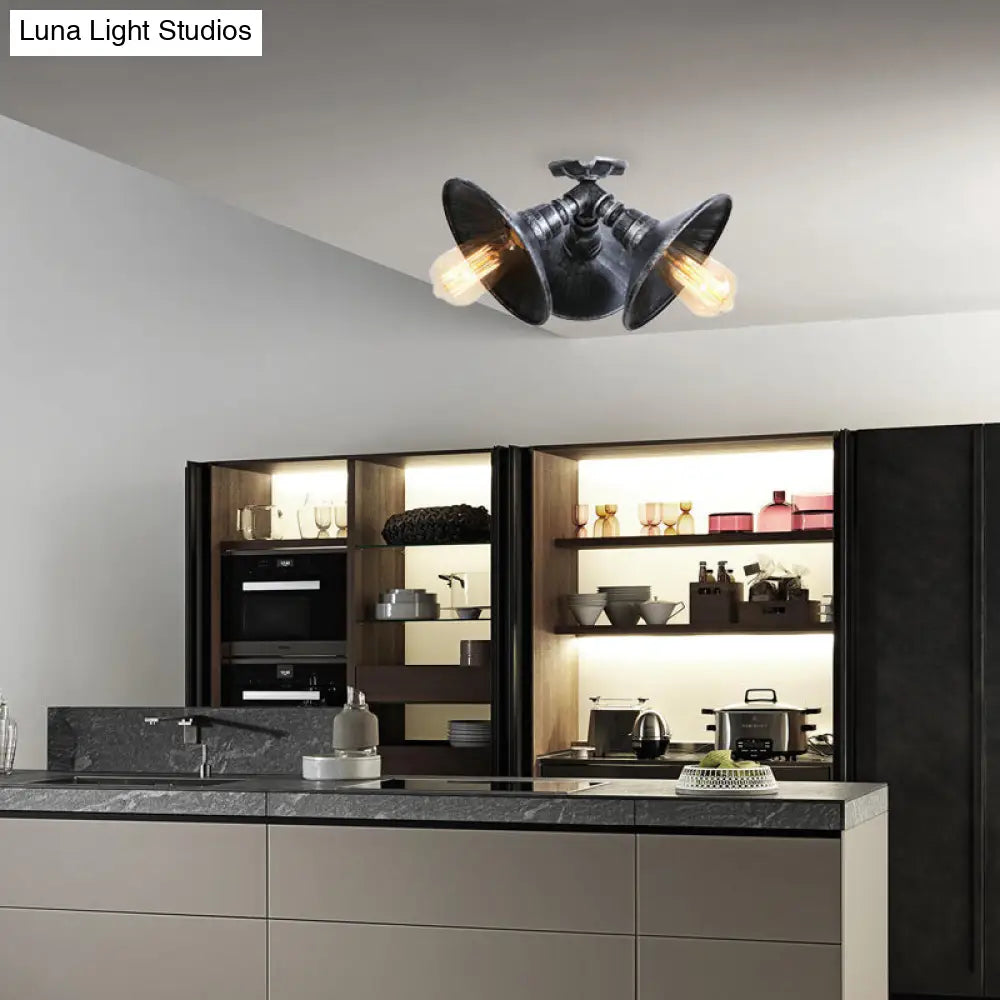 Lámpara de techo DecorBites™ en bronce antiguo/plata envejecida con elegante acabado de hierro forjado - 3 cabezales, montaje semiempotrado para vestíbulo