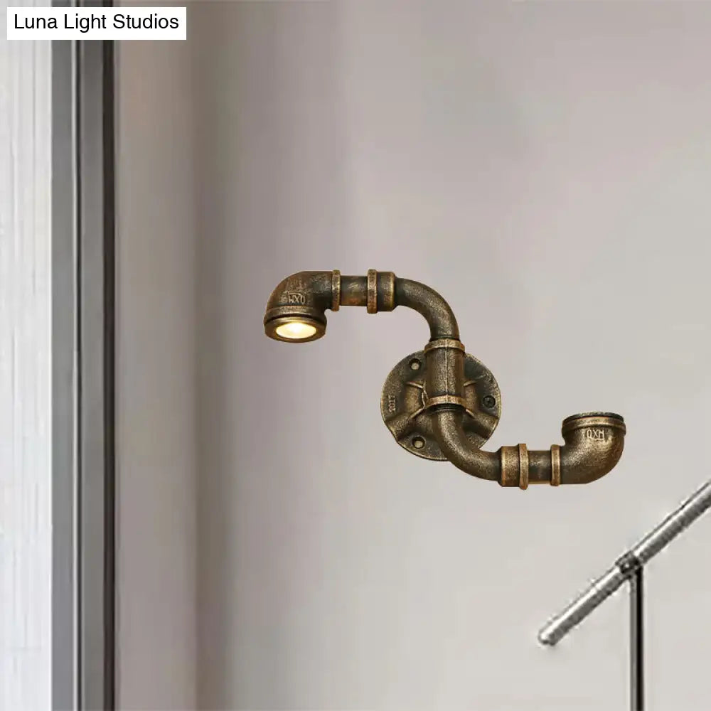 Aplique de pared antiguo de bronce con forma de S - Iluminación rústica industrial de 2 luces para escalera