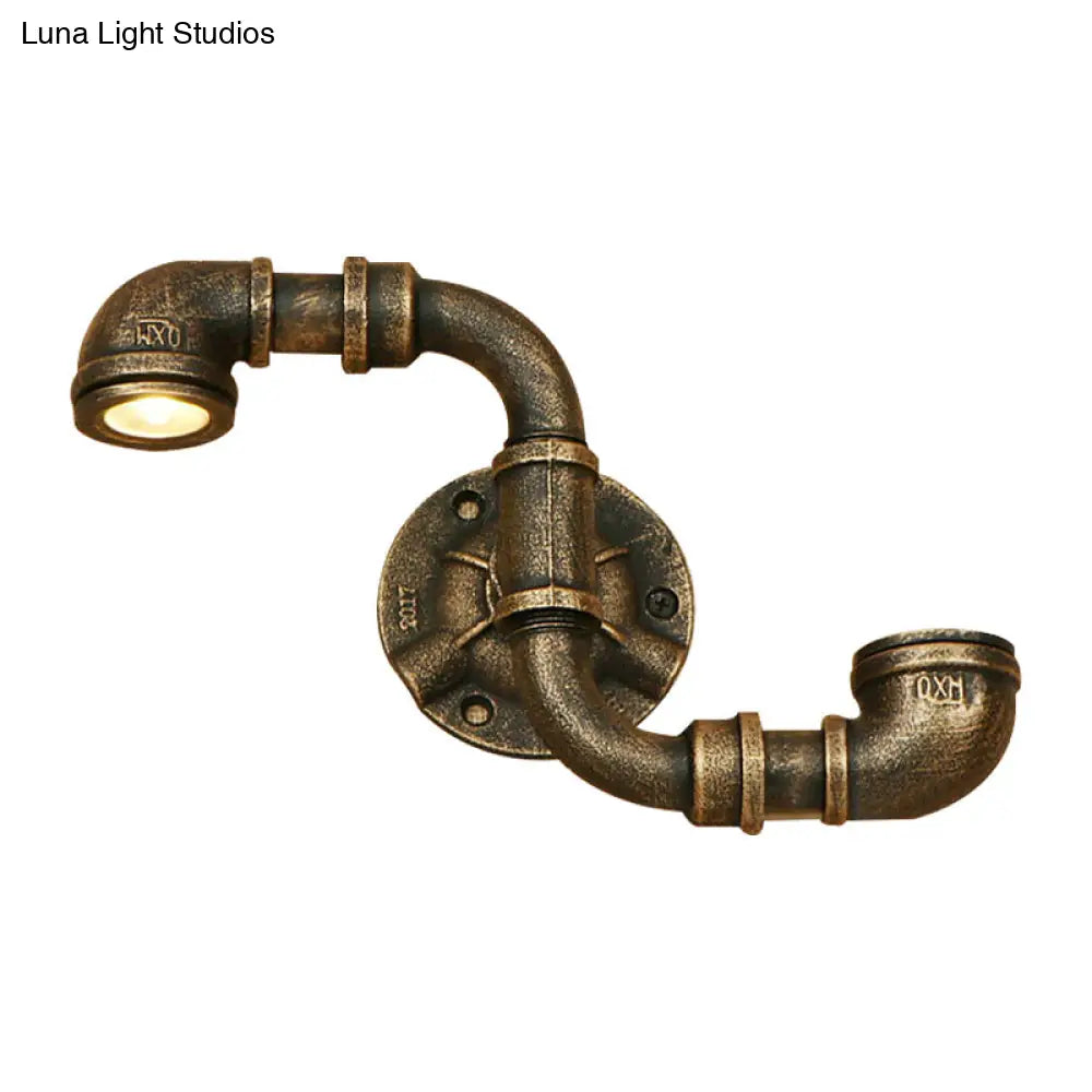 Aplique de pared antiguo de bronce con forma de S - Iluminación rústica industrial de 2 luces para escalera