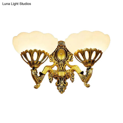 Aplique de pared antiguo de bronce con cristal festoneado - Iluminación para salón de 2 luces