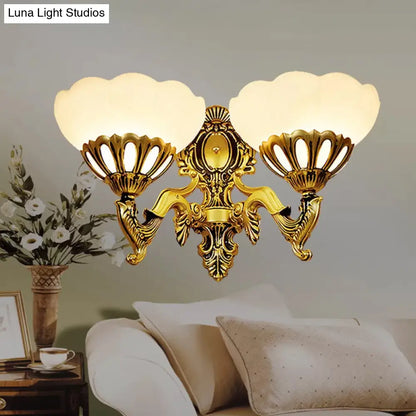 Aplique de pared antiguo de bronce con cristal festoneado - Iluminación para salón de 2 luces