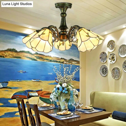 Lámpara colgante DecorBites™ de vitral en bronce antiguo: estilo Tiffany con diseño de hojas, cola de pavo real y flores, 3/5 luces