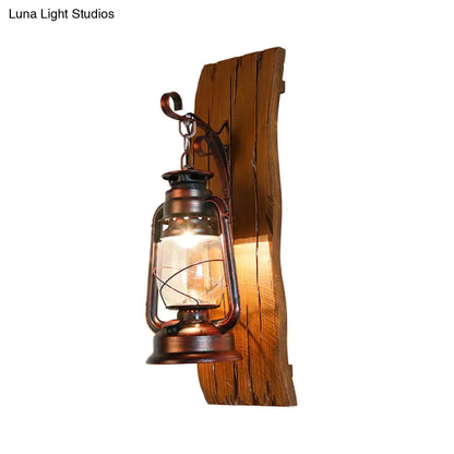 Lámpara de pared antigua de cristal transparente para queroseno con placa trasera de madera - Lámpara de pared rústica
