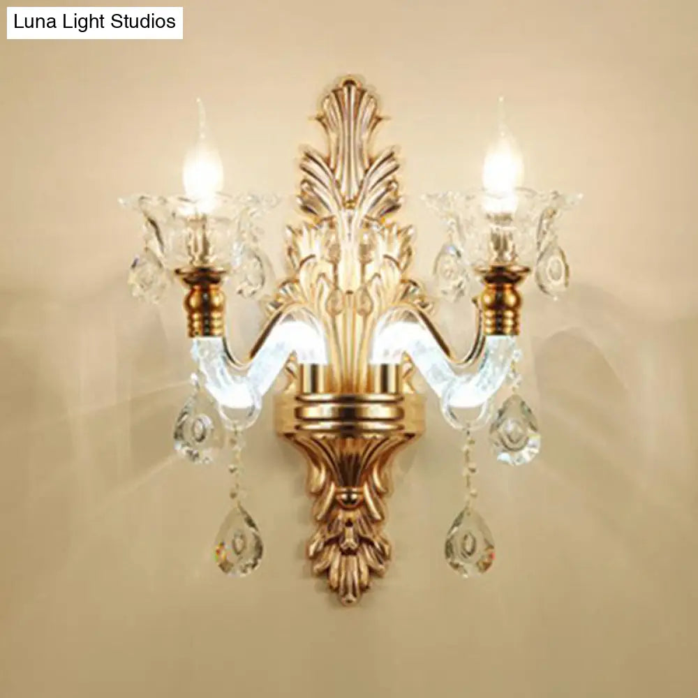 Aplique de pared antiguo de cristal dorado con textura floral y detalles de cristal para sala de estar
