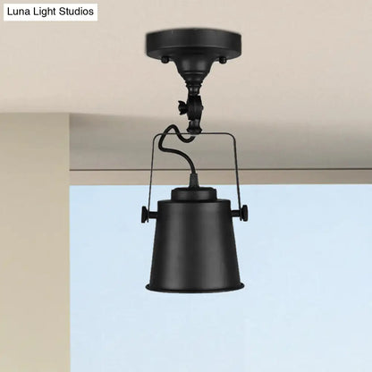 Lámpara de techo DecorBites™ con pantalla de cubo de metal antiguo - Lámpara colgante semiempotrada giratoria para salas de estar - 1 bombilla, negro/óxido