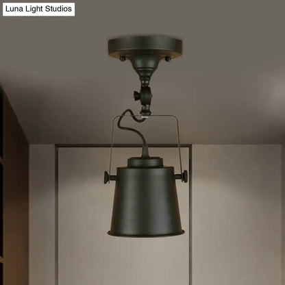 Lámpara de techo DecorBites™ con pantalla de cubo de metal antiguo - Lámpara colgante semiempotrada giratoria para salas de estar - 1 bombilla, negro/óxido