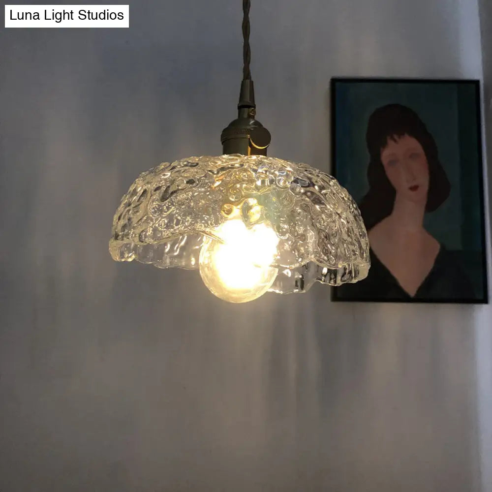 Lámpara colgante antigua con pantalla y cristal transparente martillado: perfecta para el comedor.