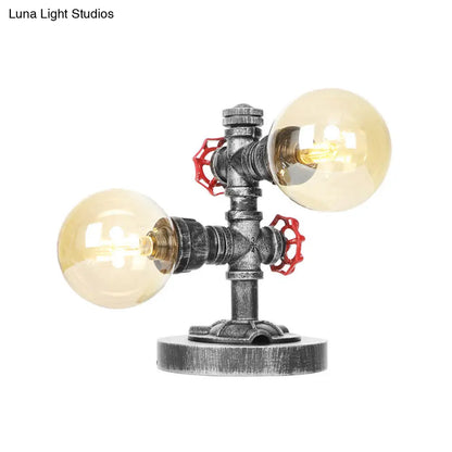 Lámpara de mesa redonda de plata antigua con pantalla de cristal transparente/ámbar - Estilo industrial, 2 luces y base robusta