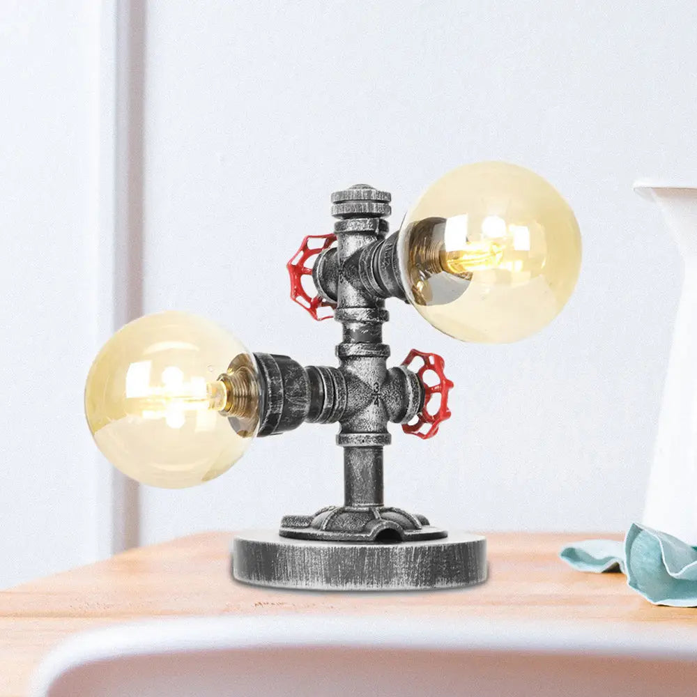 Lámpara de mesa redonda de plata antigua con pantalla de cristal transparente/ámbar - Estilo industrial, 2 luces y base robusta