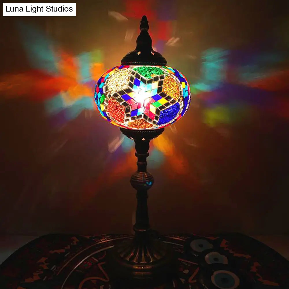 Lámpara de mesa de noche antigua de vitral con diseño elíptico – Ideal para el escritorio del dormitorio – Disponible en blanco, rojo y azul