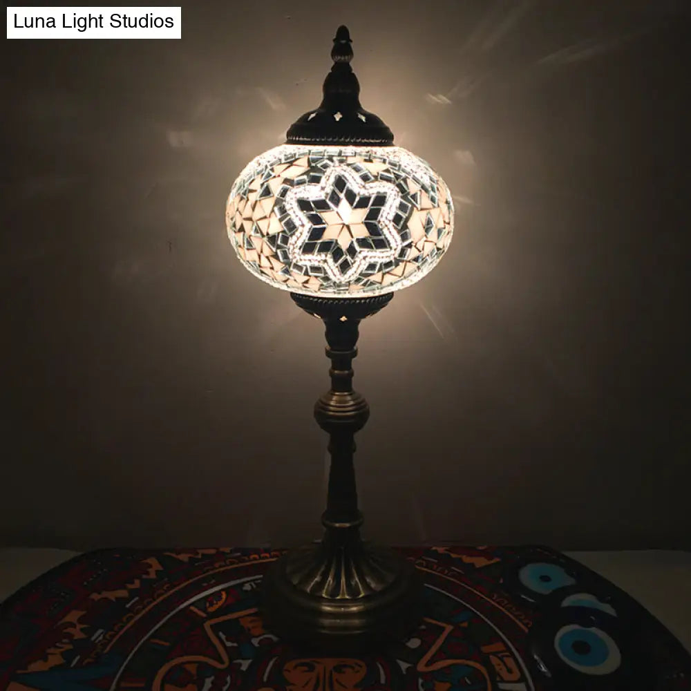 Lámpara de mesa de noche antigua de vitral con diseño elíptico – Ideal para el escritorio del dormitorio – Disponible en blanco, rojo y azul