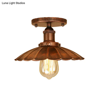 Lámpara de techo semiempotrada DecorBites™ de estilo antiguo con pantalla festoneada color óxido/negro - Iluminación empotrada para balcón