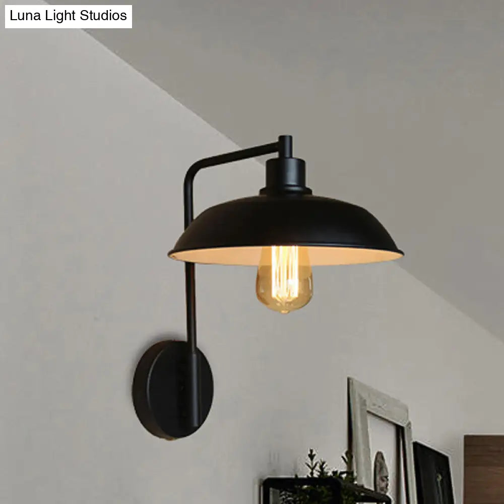 مصباح حائطي عتيق الطراز، مزود بمصباح واحد، باللون الأسود/الصدأ المعدني، مزود بذراع منحني للممر