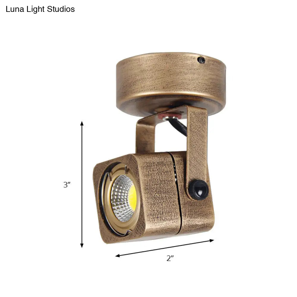 Lámpara de techo DecorBites™ de latón estilo antiguo - LED, semiempotrada, ajustable, 3"/5" de ancho.