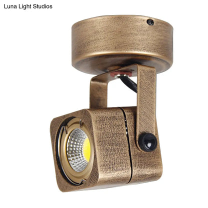 Lámpara de techo DecorBites™ de latón estilo antiguo - LED, semiempotrada, ajustable, 3"/5" de ancho.